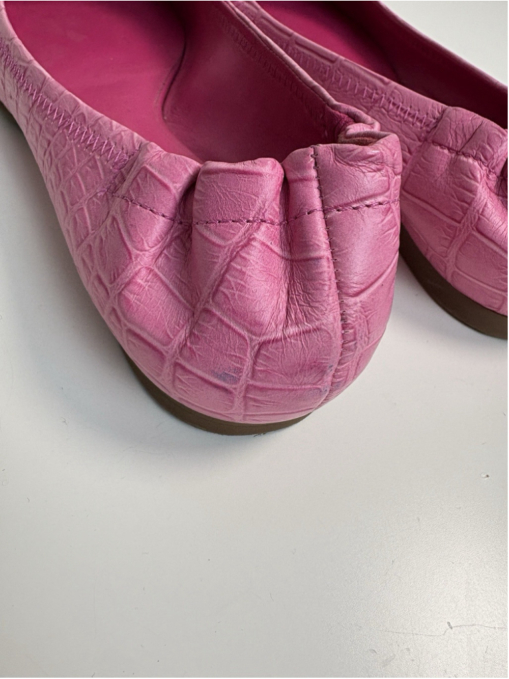 Retro Tory Burch Reva Ballet Flats Pink Croc Embossed Leather Gold Logo 6.5 - Picture 6 of 11